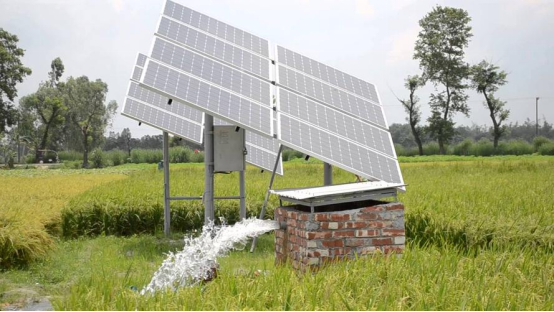 Suministro de agua en el desierto: bomba eólica solar, retorno de la inversión de 7 años